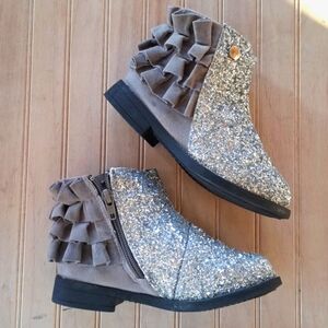 Nicole Miller New York Silver Glitter Ruffle Side Zip Fun Sparkle Ankle Boots